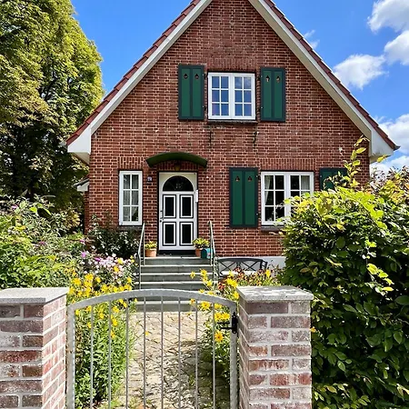 Apartment Kleine Landhaus-perle Am Schlosspark